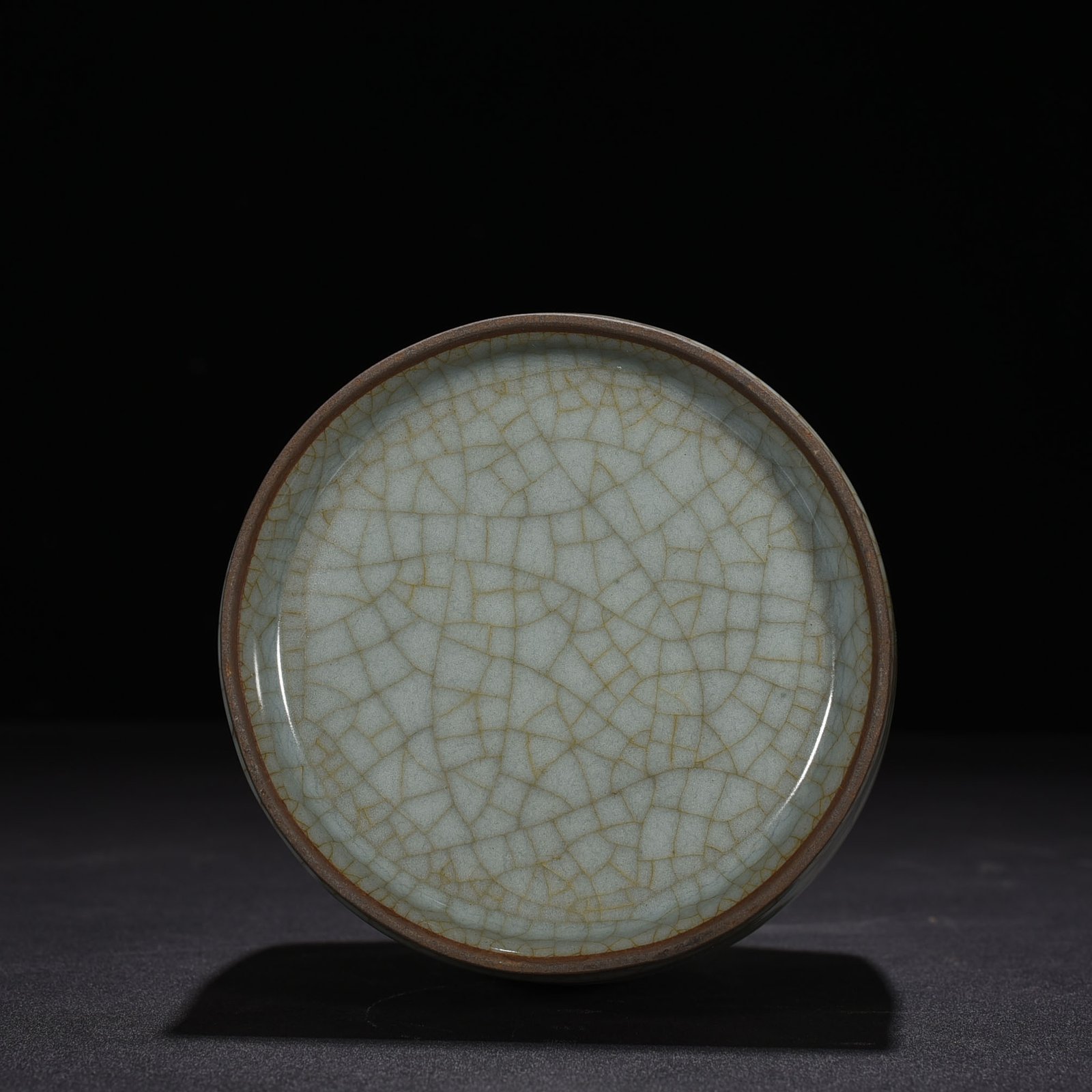 Song Dynasty official kiln plate mouth vase