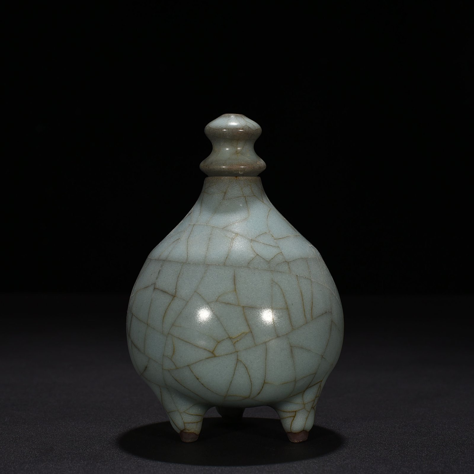 Song Dynasty official kiln inkstone dripping water