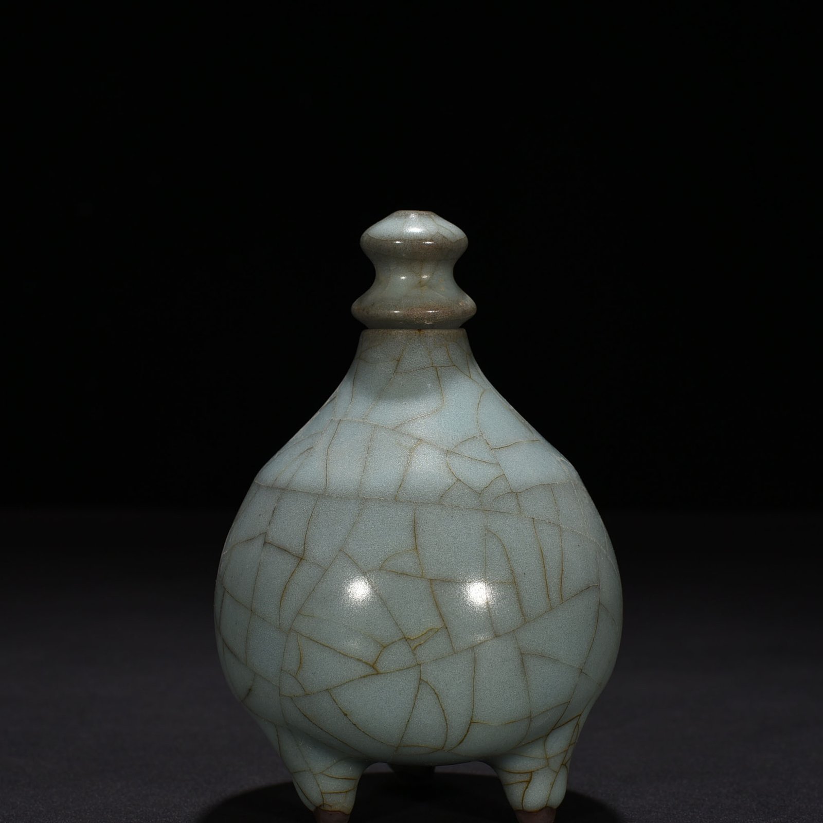 Song Dynasty official kiln inkstone dripping water