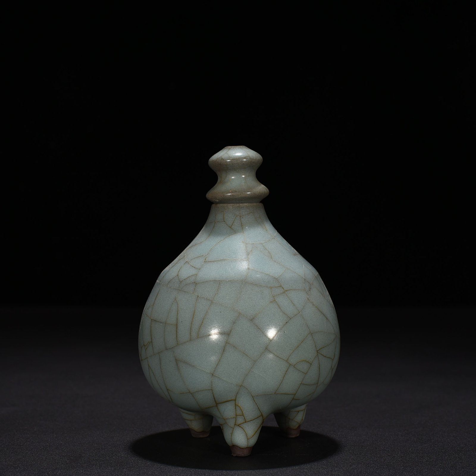 Song Dynasty official kiln inkstone dripping water