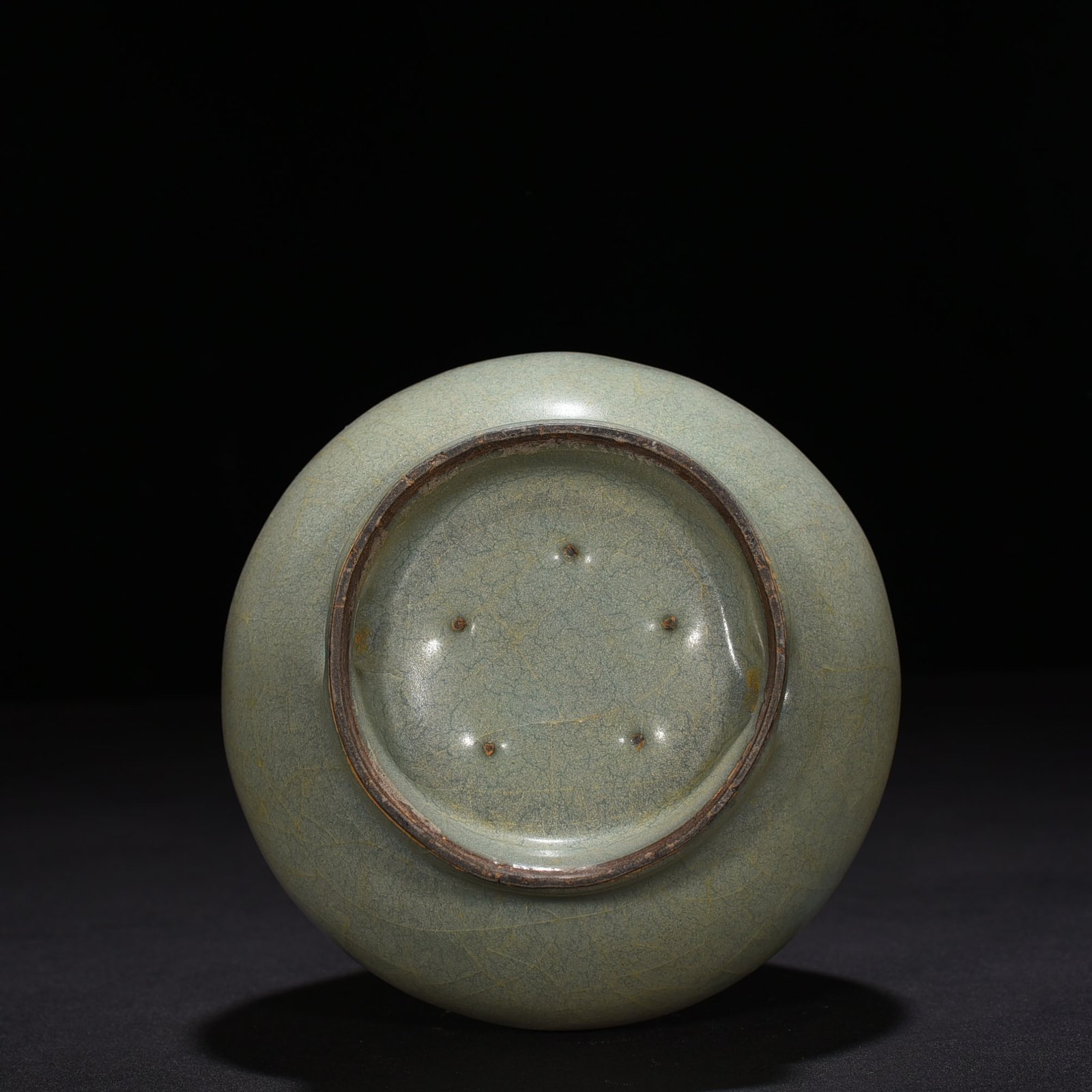 Song Dynasty official kiln vase with straight neck