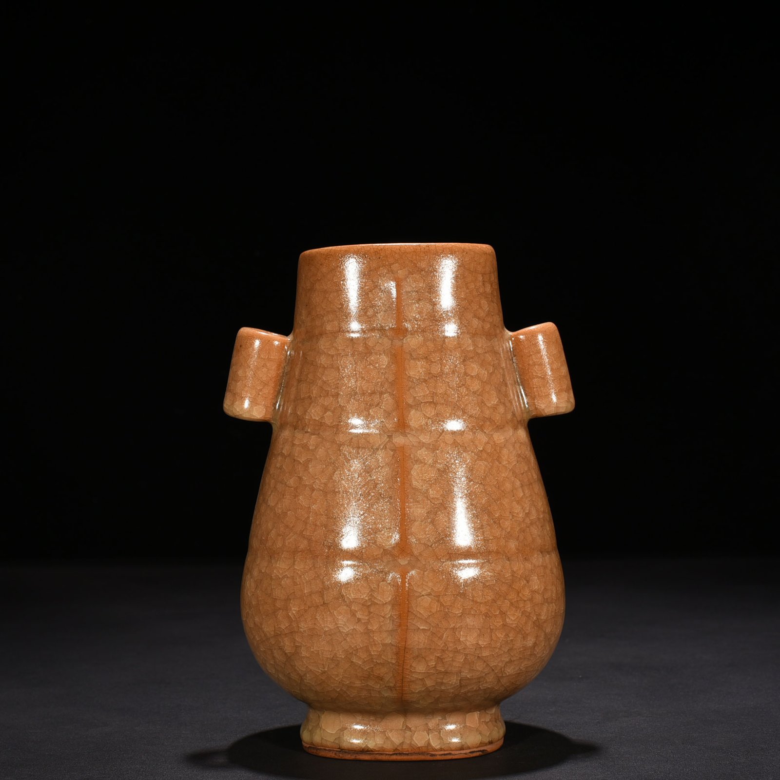 Song Dynasty  glaze ice crackle dazzling pattern through-ear bottle