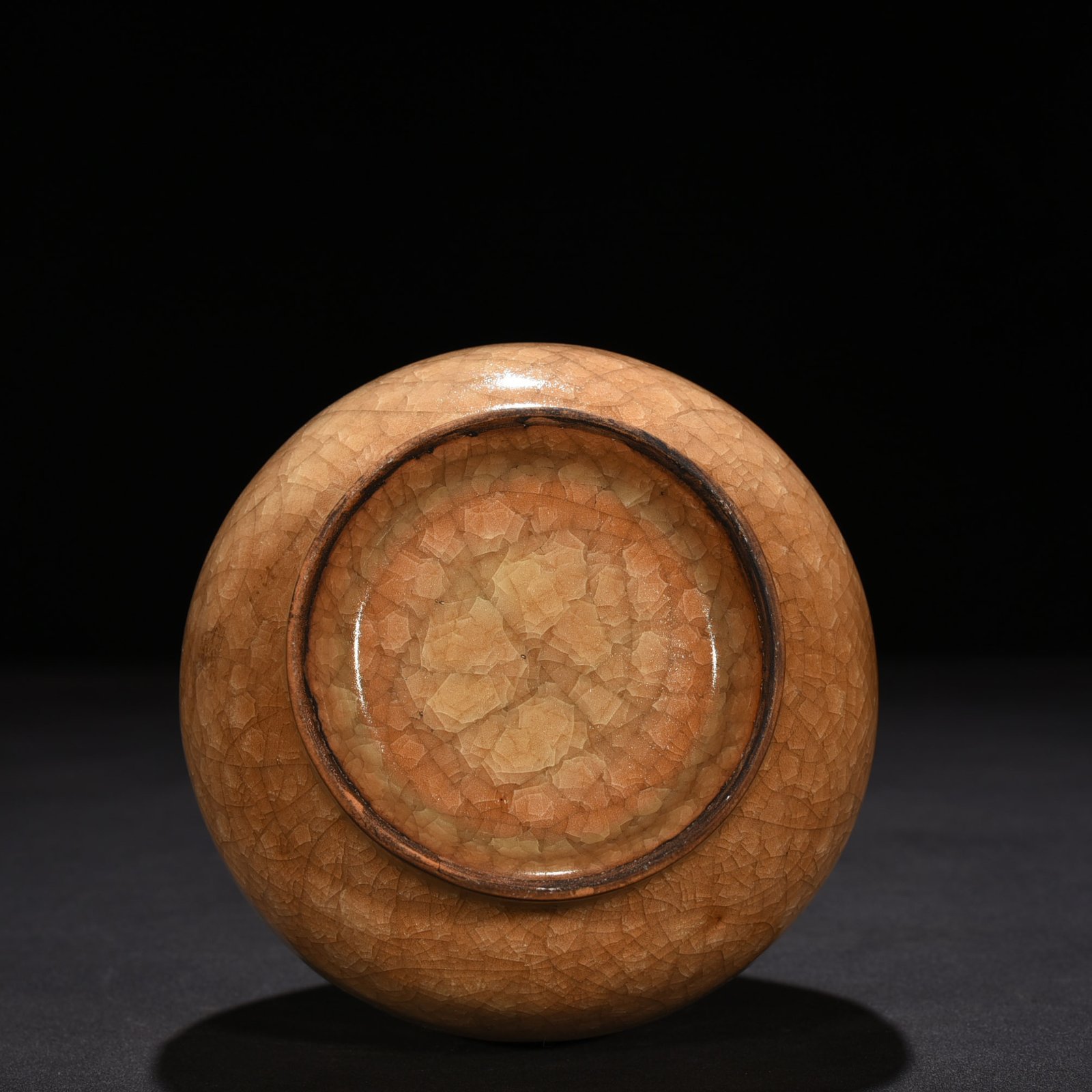 Song Dynasty official kiln beige glaze ice cracked garlic vase