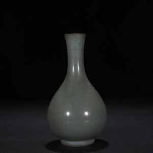 Song Dynasty official kiln bile bottle
