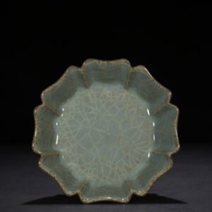 Song Dynasty Guan Kiln Kwai Kou Wash
