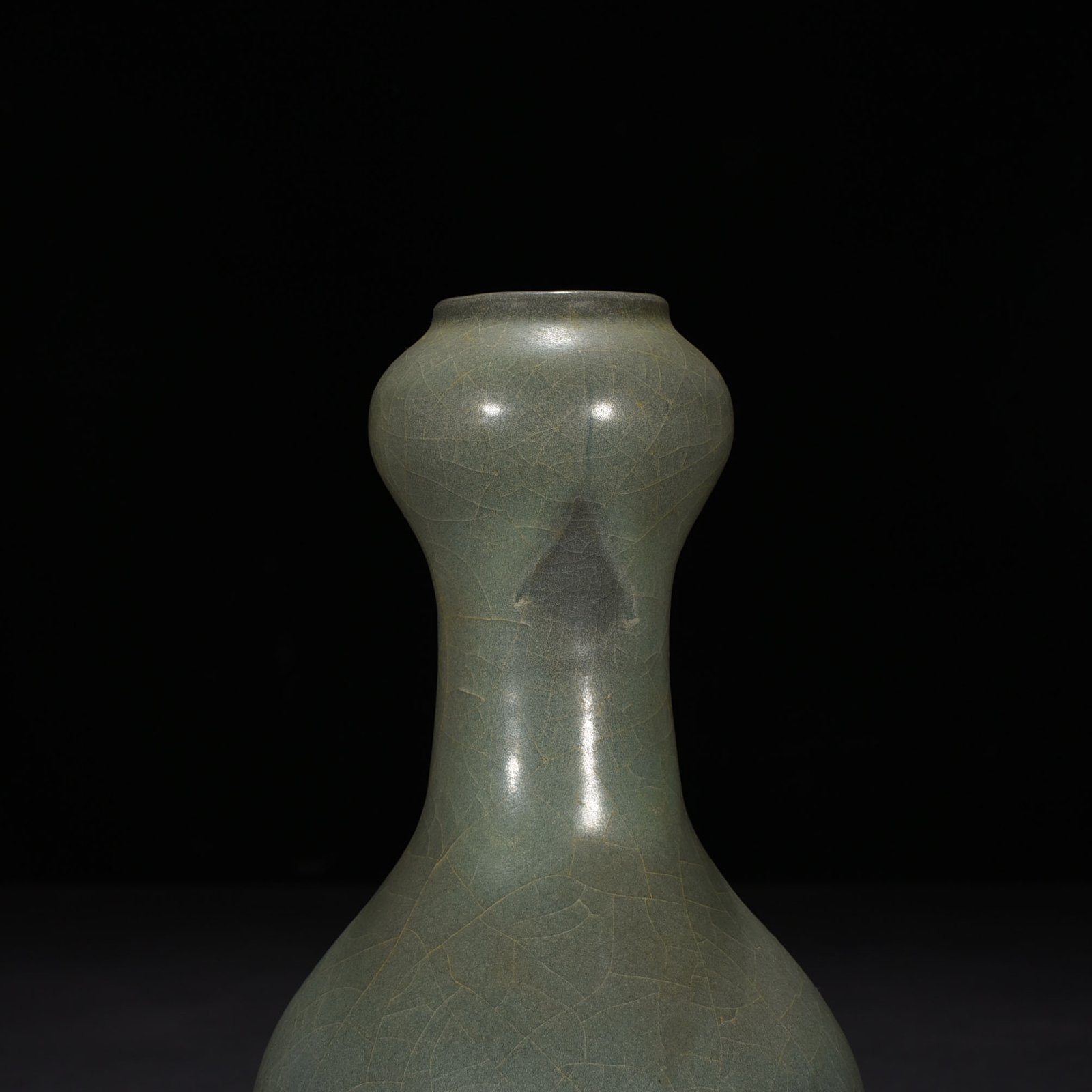 Song Dynasty Guan garlic bottle