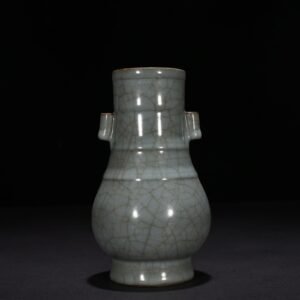 Song Dynasty official kiln through-ear vase