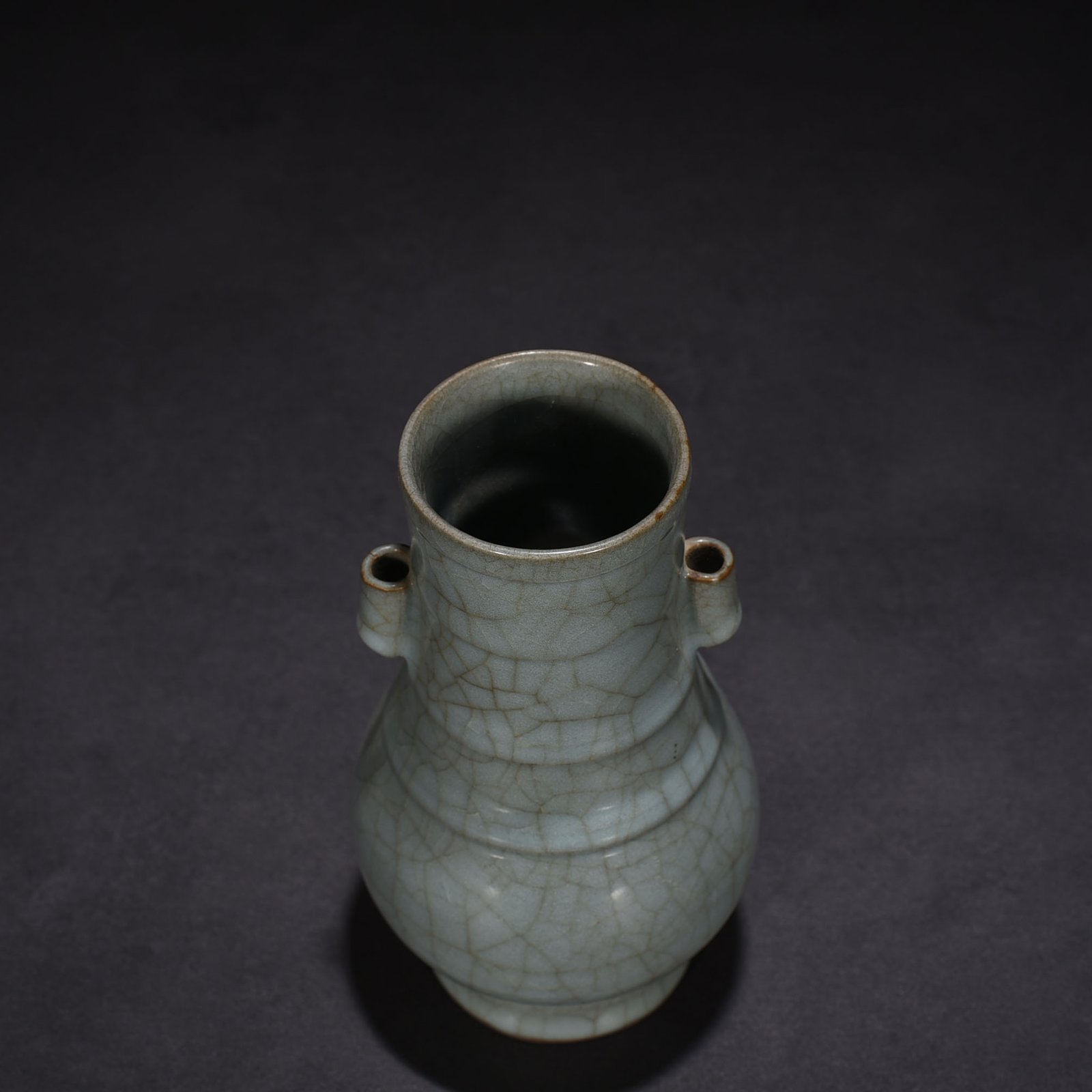 Song Dynasty official kiln through-ear vase