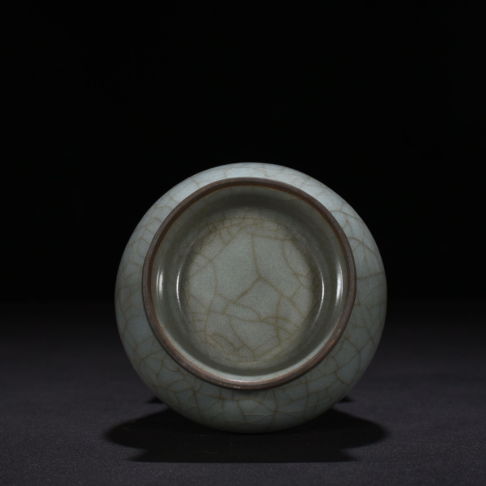 Song Dynasty official kiln through-ear vase