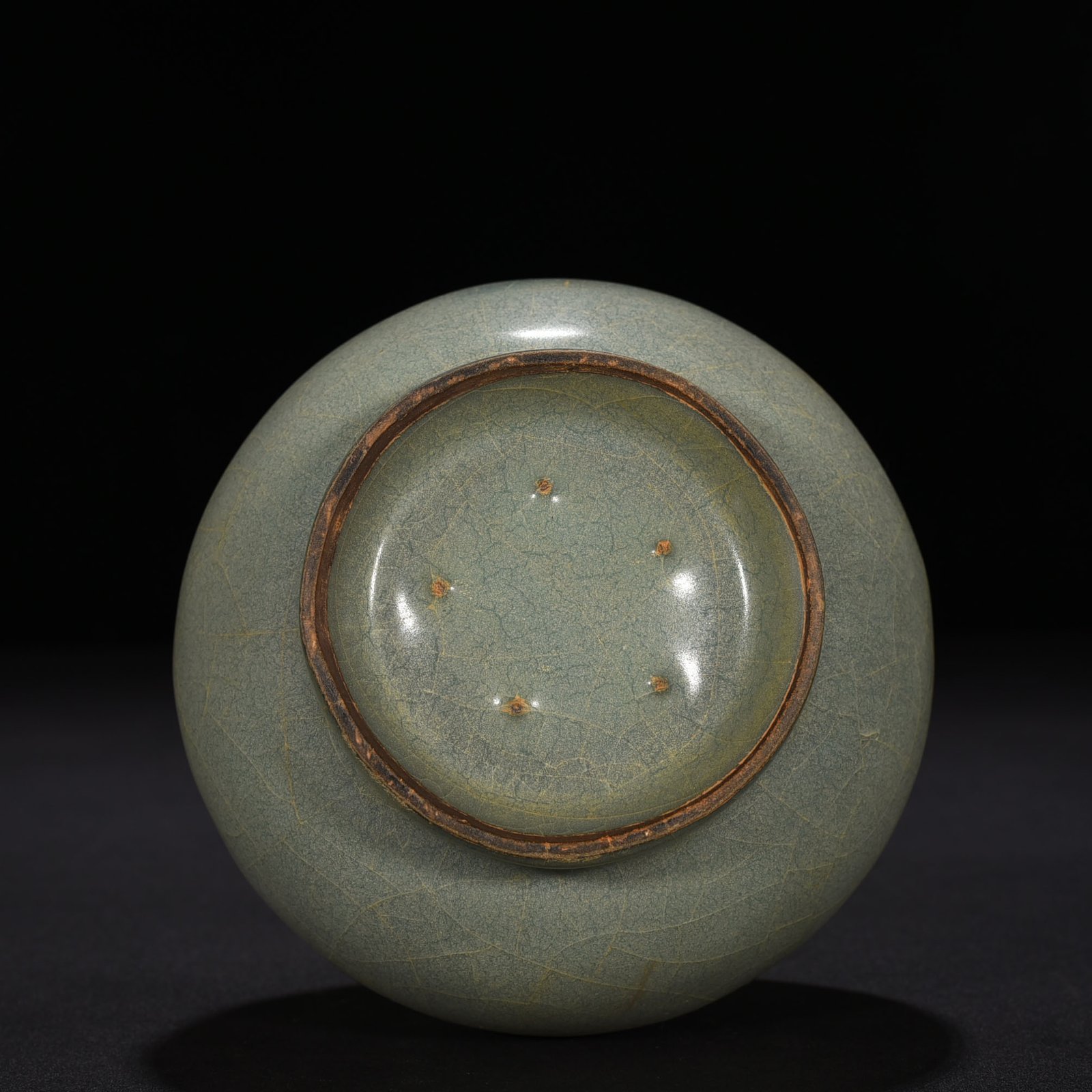Song Dynasty official kiln through-ear vase