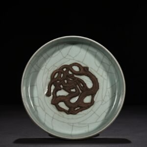 Song Dynasty official kiln carved chilong pattern round wash