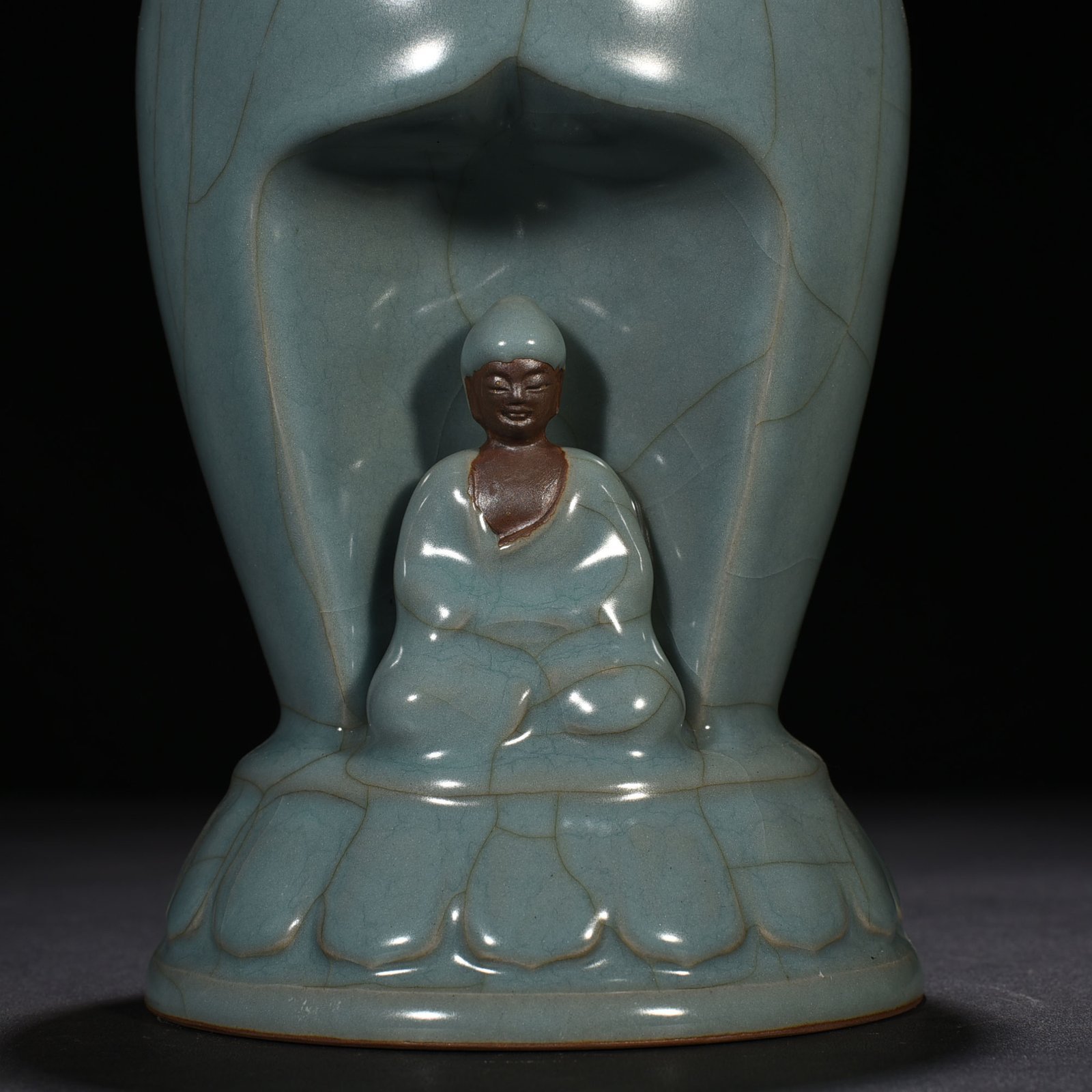 Song Dynasty official kiln celadon pagoda