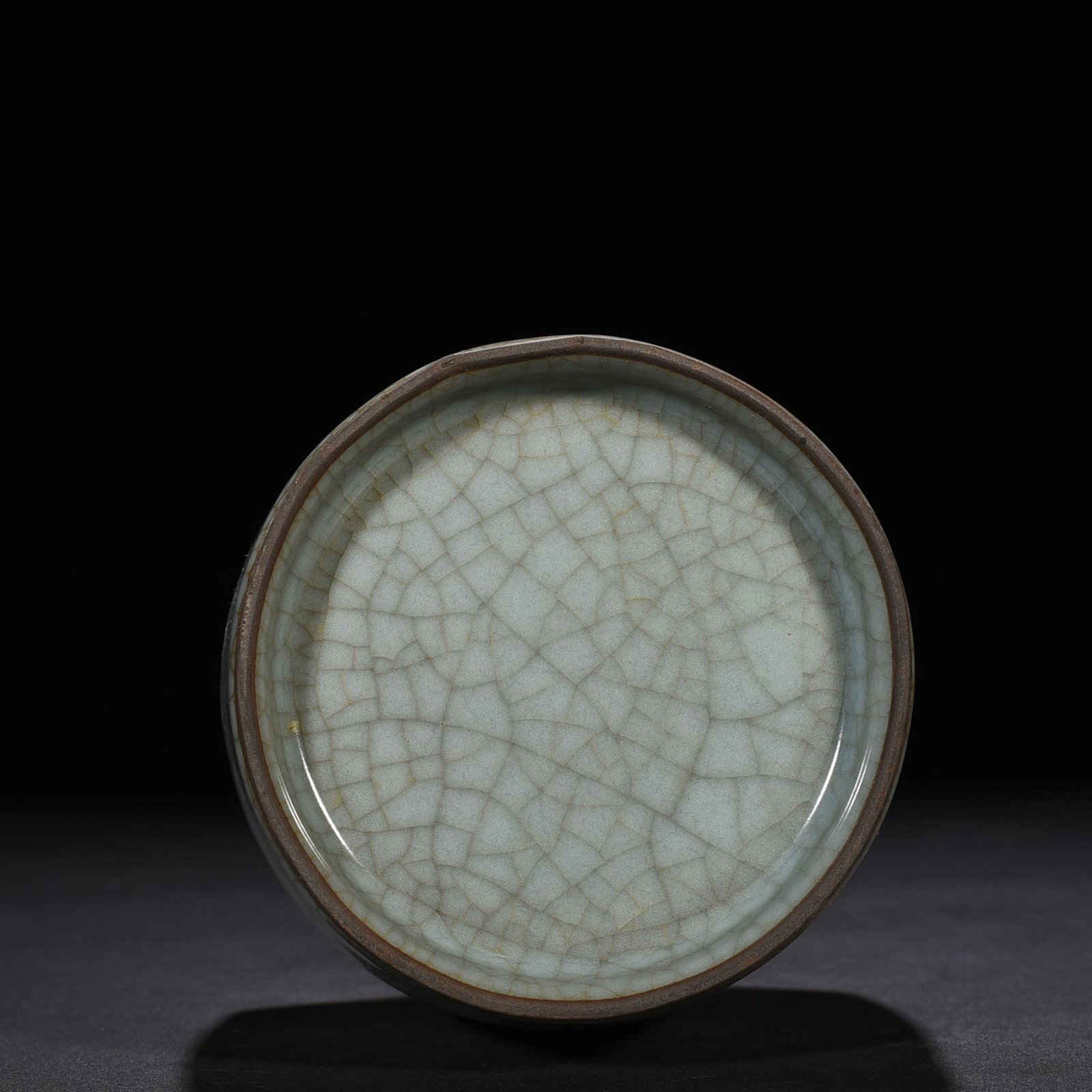 Song Dynasty official kiln celadon paper mallet vase