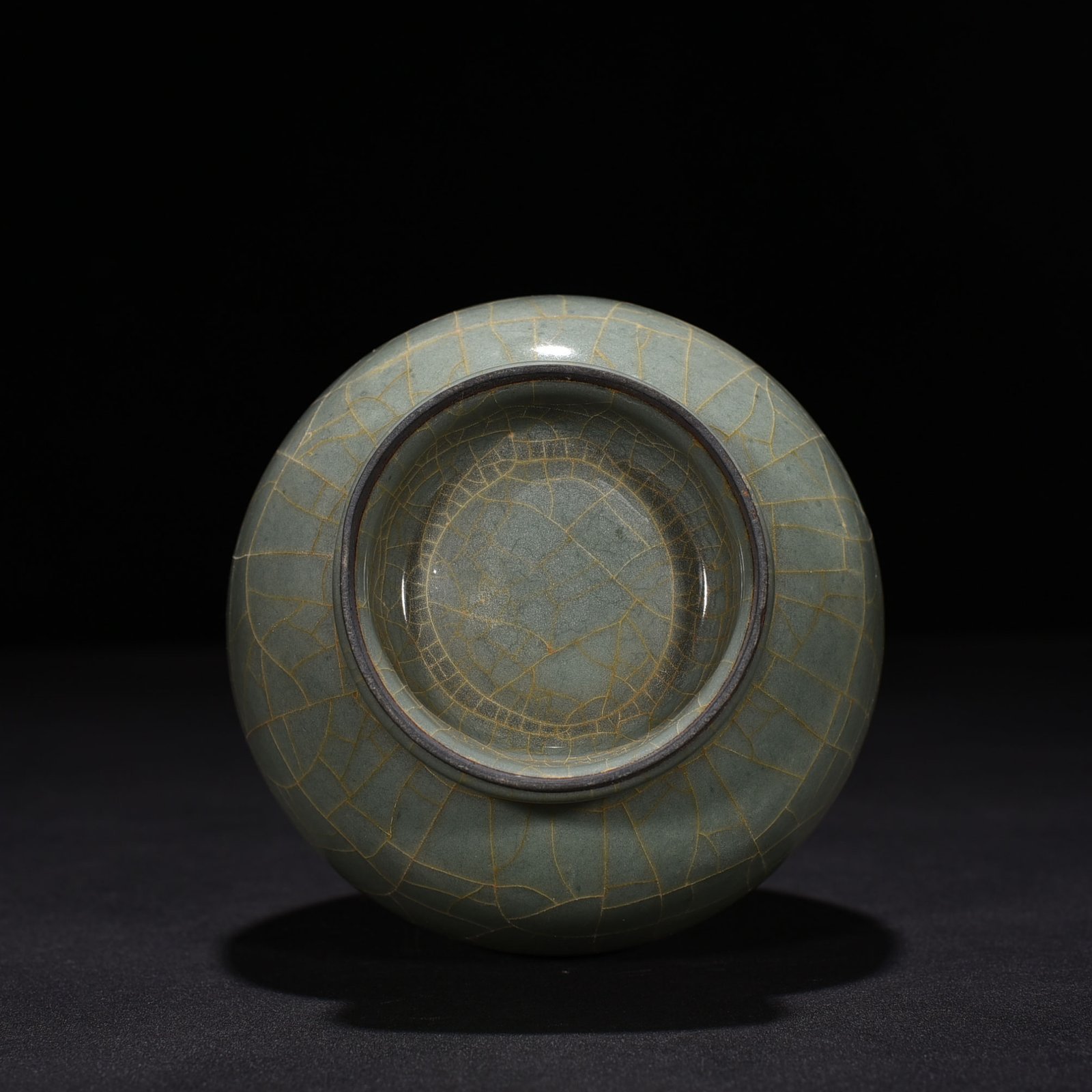 Song Dynasty Guan gooseneck bottle
