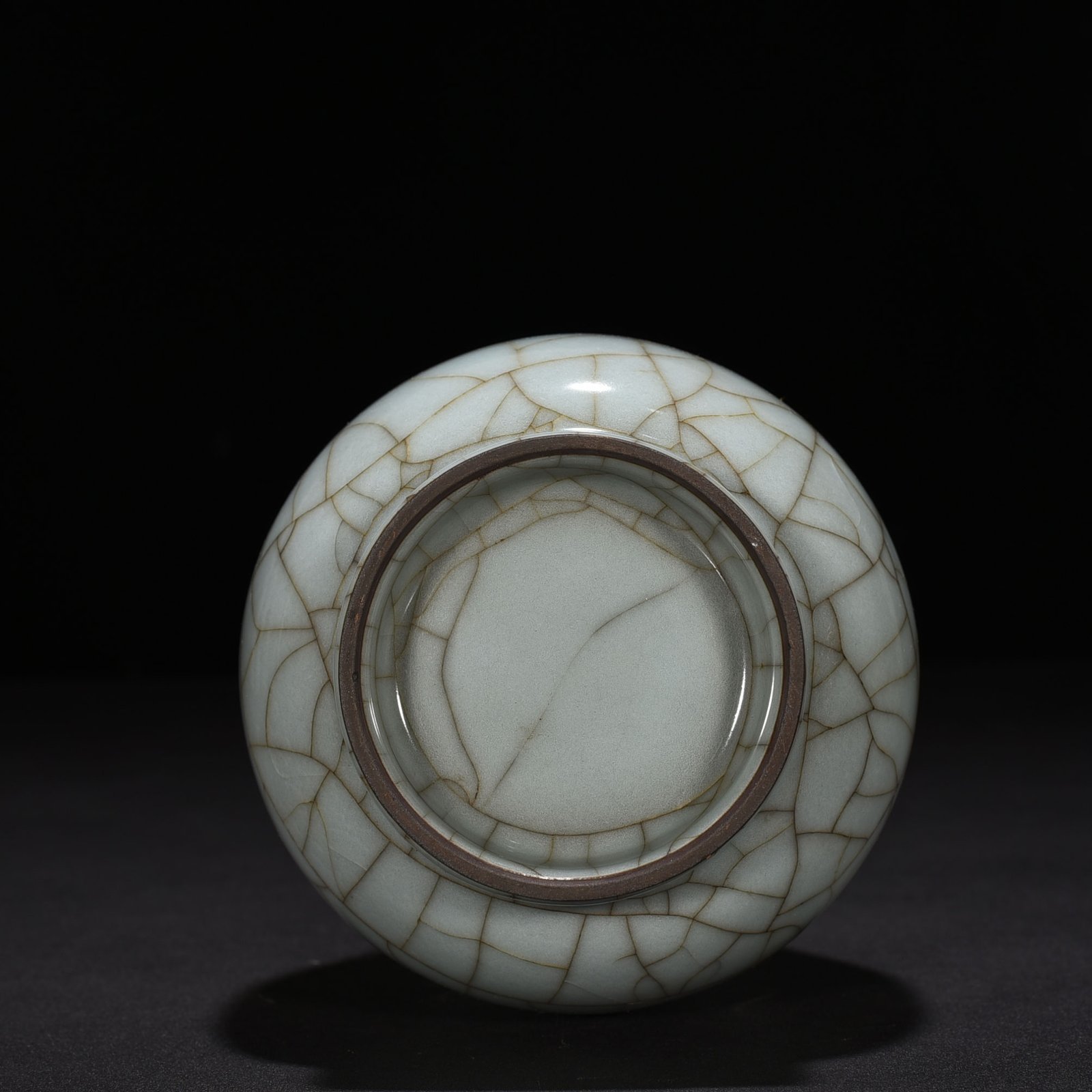 Song Dynasty Guan goose-neck dish bottle
