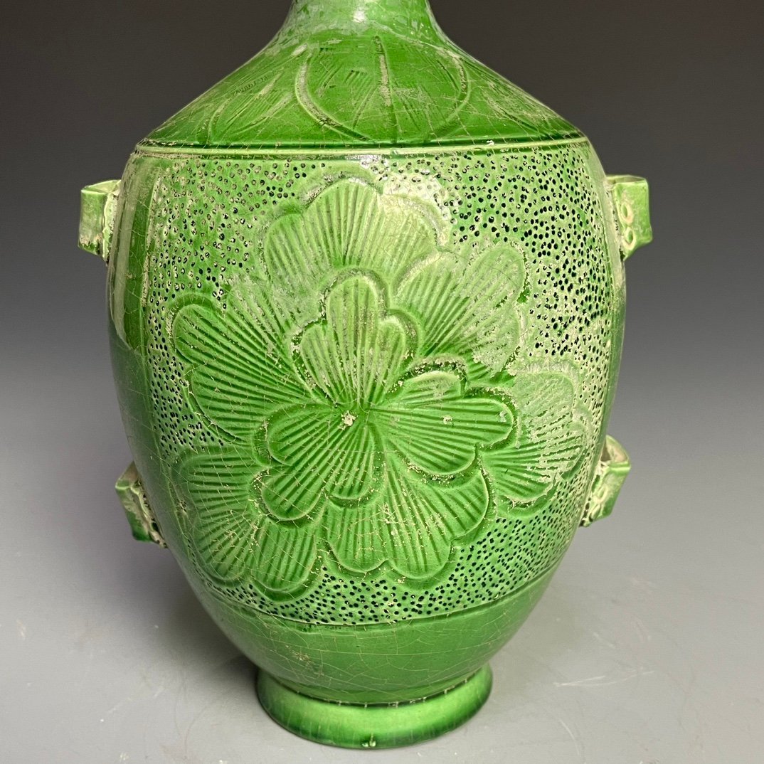 Song Dynasty Ding kiln green glaze carved