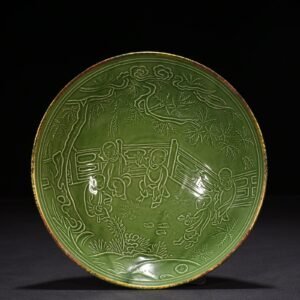 Song Dynasty Ding kiln green glaze baby play bowl inlaid with copper mouth