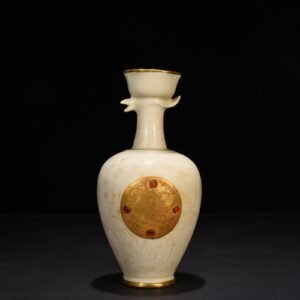Song Dynasty Ding kiln gold and gem inlaid phoenix head pot