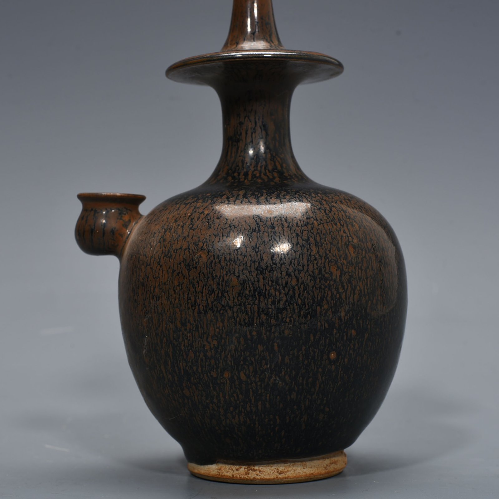 Song Dynasty Jian kiln Army Holding Water Column