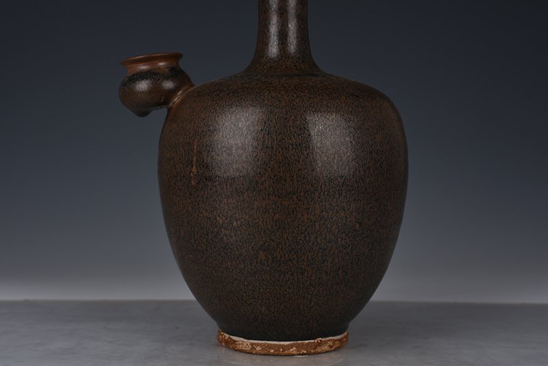 Song Dynasty Jian kiln pure vase