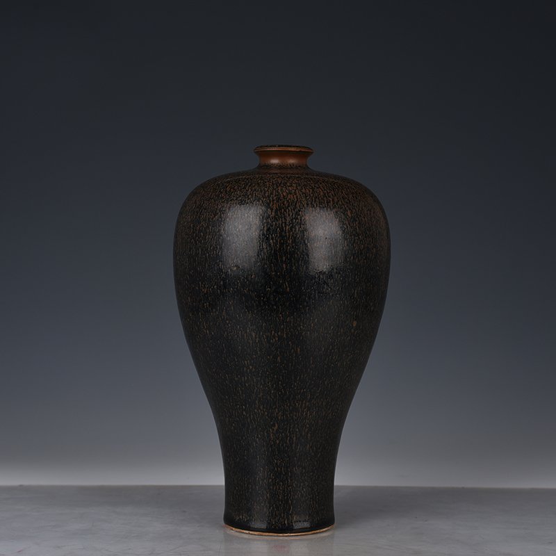 Song Dynasty Jian Kiln plum vase