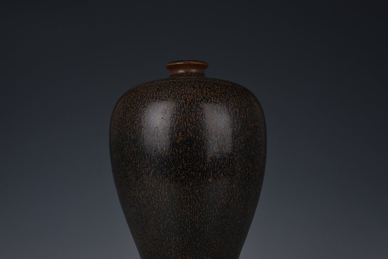 Song Dynasty Jian Kiln plum vase