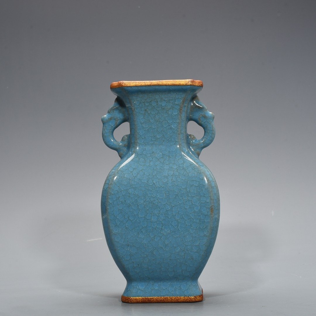 Song Dynasty Ru Kiln  cracked double-eared square vase