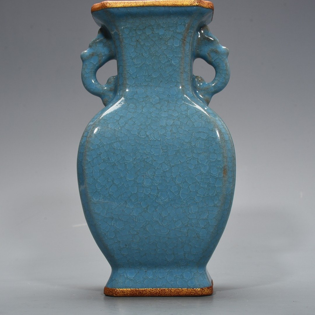 Song Dynasty Ru Kiln  cracked double-eared square vase