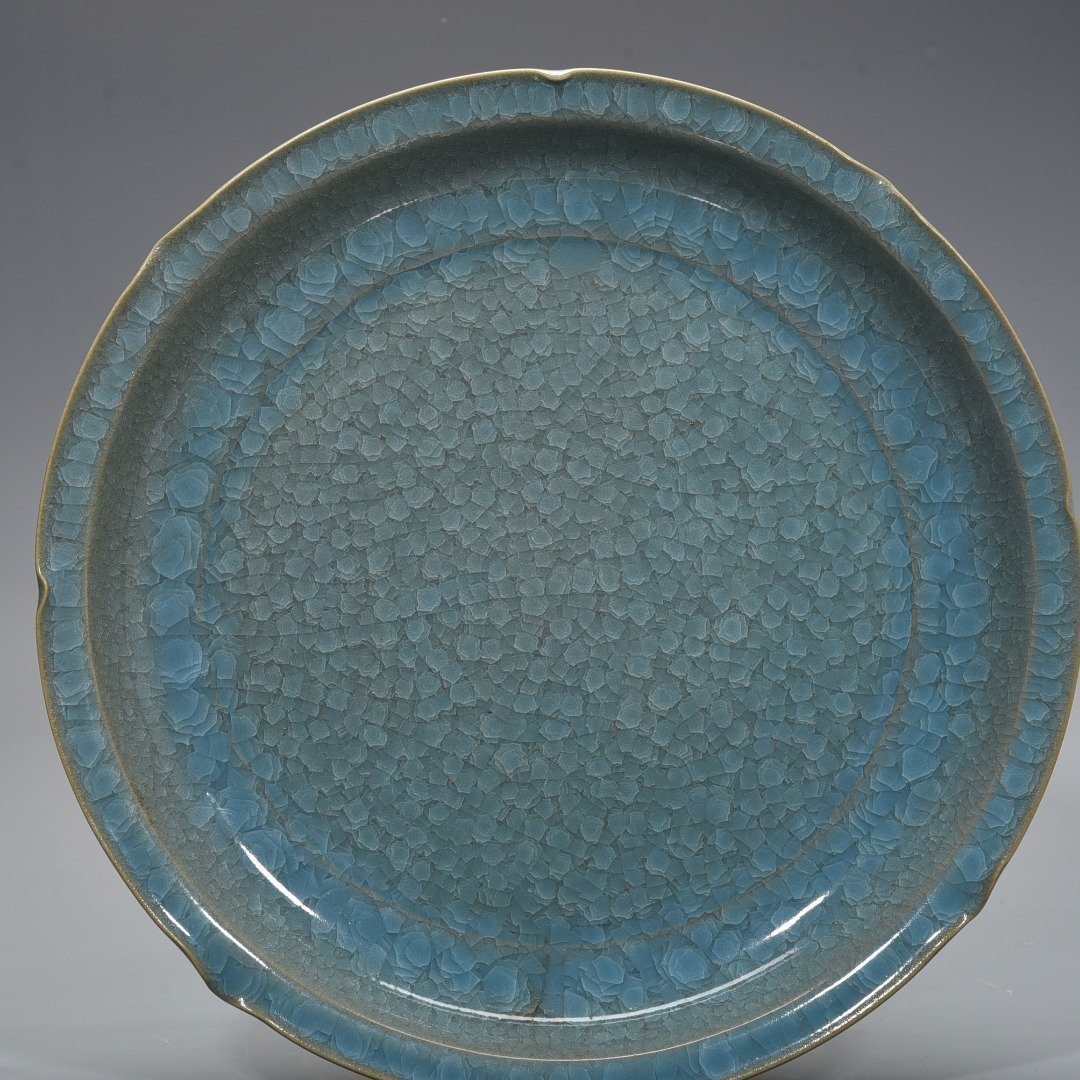 Song Dynasty Ru Kiln Crack Sunflower Plate