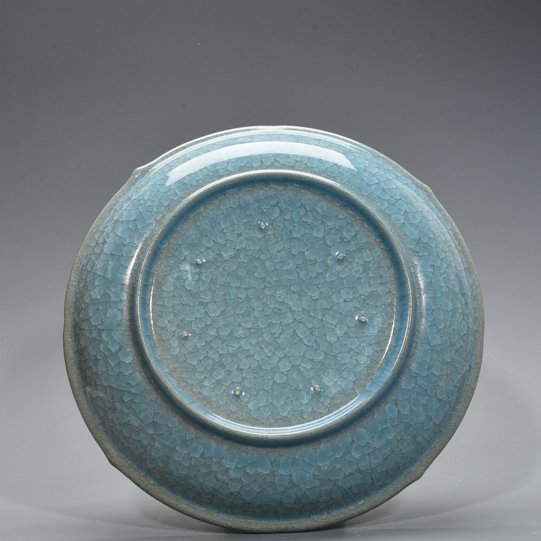 Song Dynasty Ru Kiln Crack Sunflower Plate