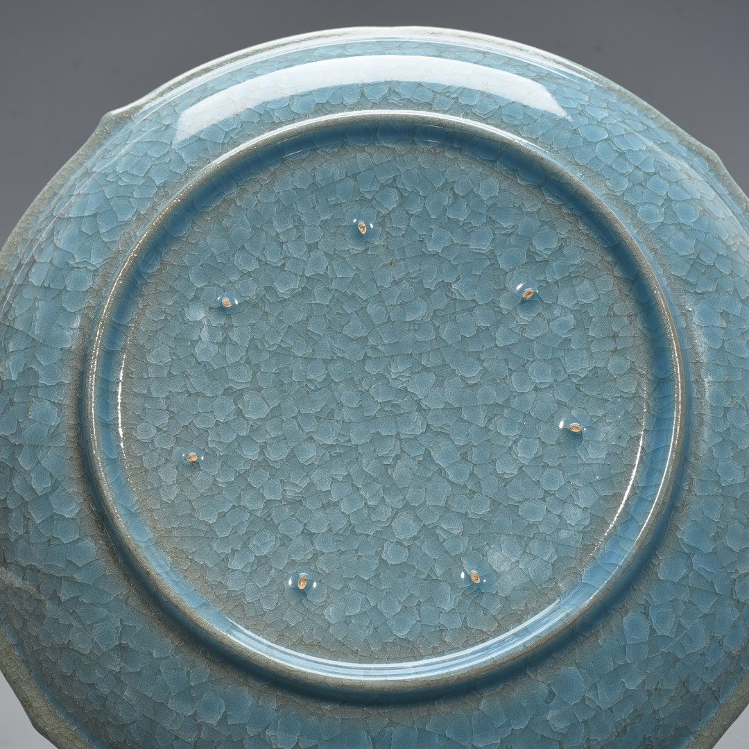 Song Dynasty Ru Kiln Crack Sunflower Plate