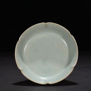 Song Dynasty Ru Kiln azure sunflower wash