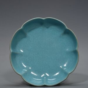 Song Dynasty Ru kiln azure glaze ice crackled sunflower wash
