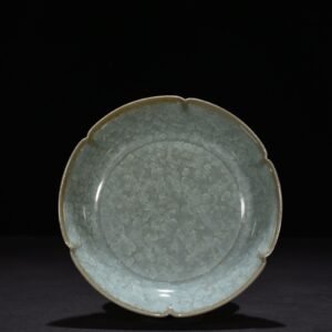 Song Dynasty Ru kiln azure glaze ice crackled sunflower wash