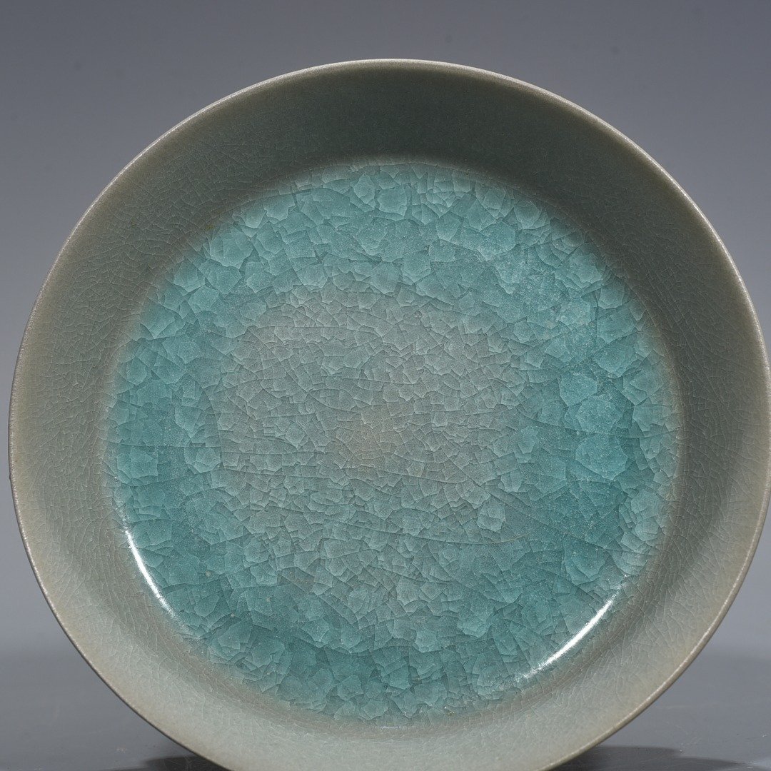 Song Dynasty Ru kiln azure glaze ice cracked round washer