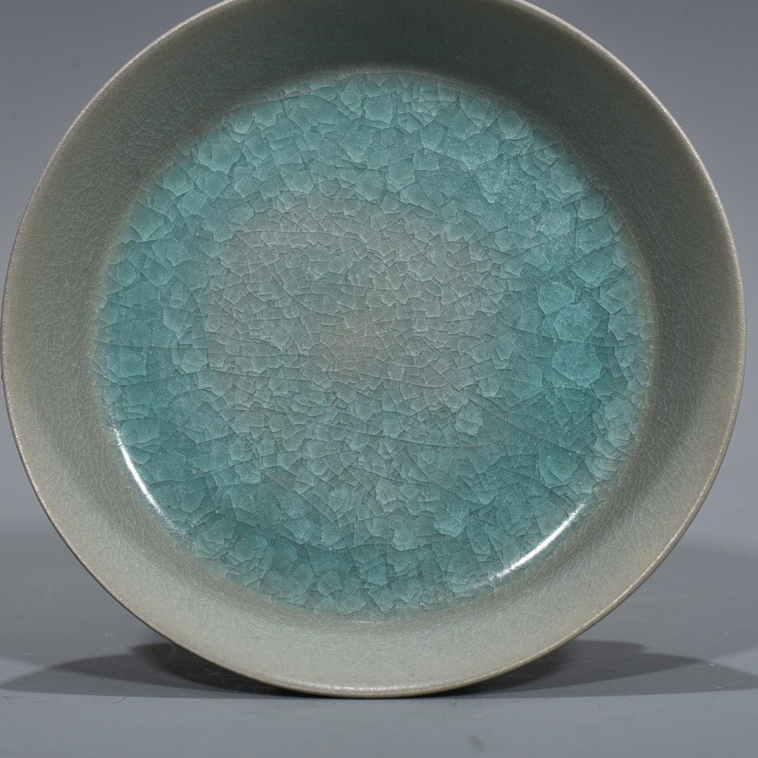 Song Dynasty Ru kiln azure glaze ice cracked round washer