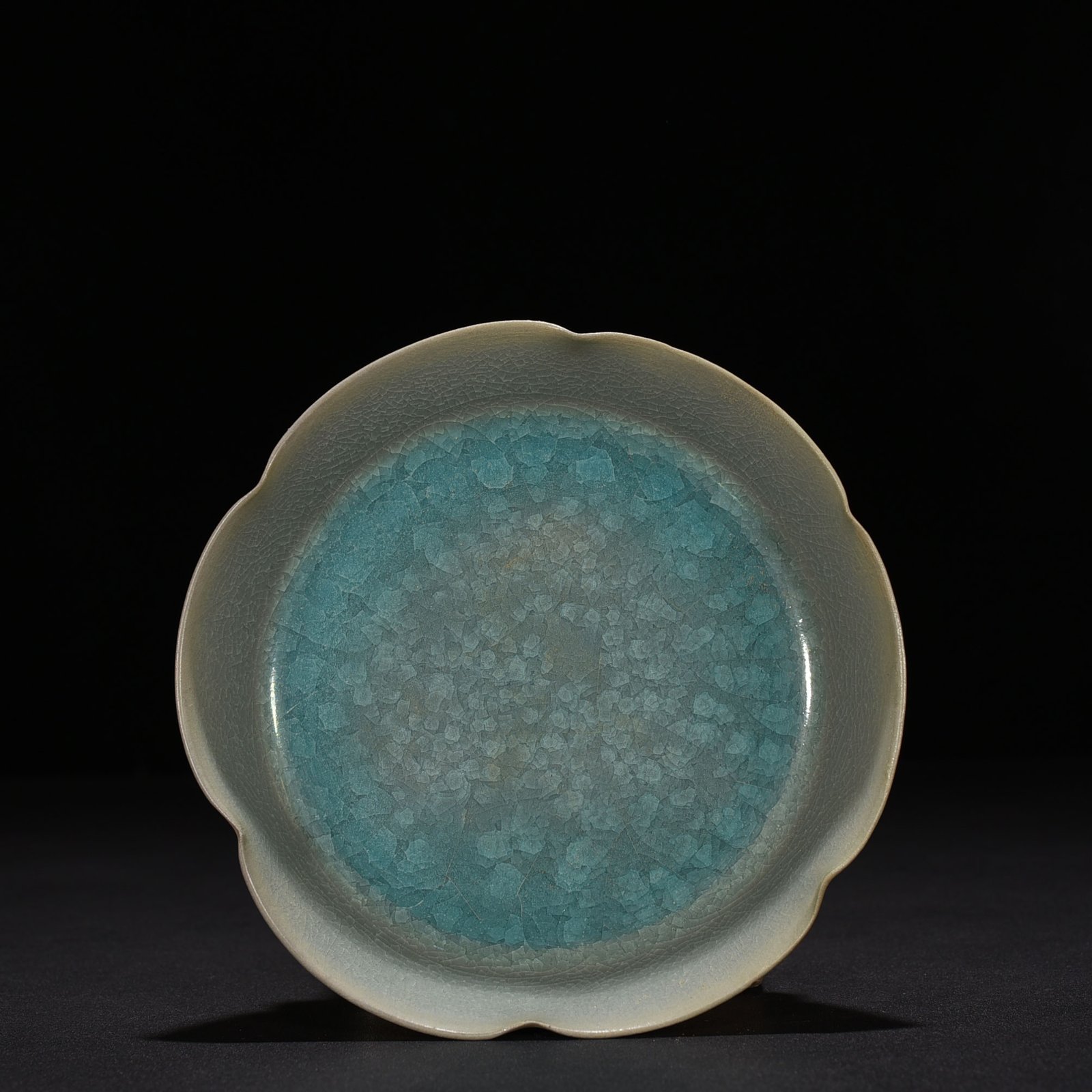 Song Dynasty Ru kiln azure glaze ice cracked sunflower wash