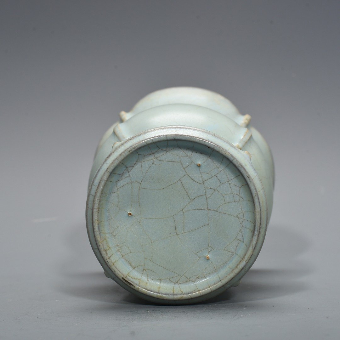Song Dynasty Ru kiln azure glaze halberd statue