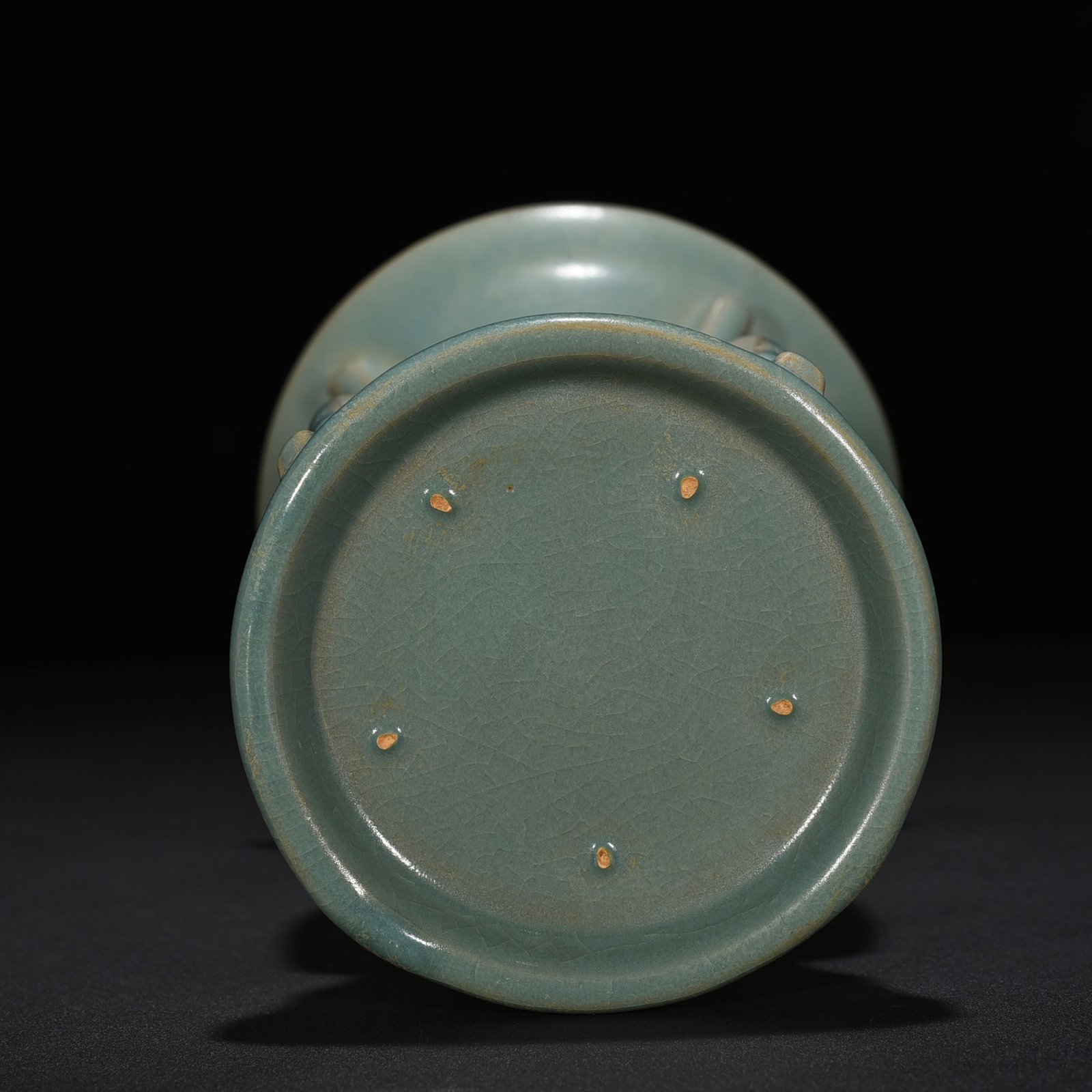 Song Dynasty Ru kiln azure glaze halberd statue flower goblet