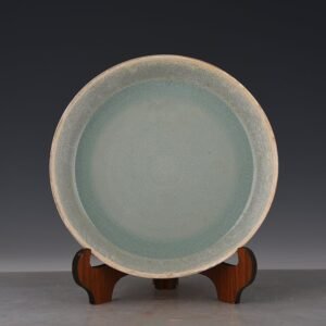 Song Dynasty Ru kiln azure glaze large plate