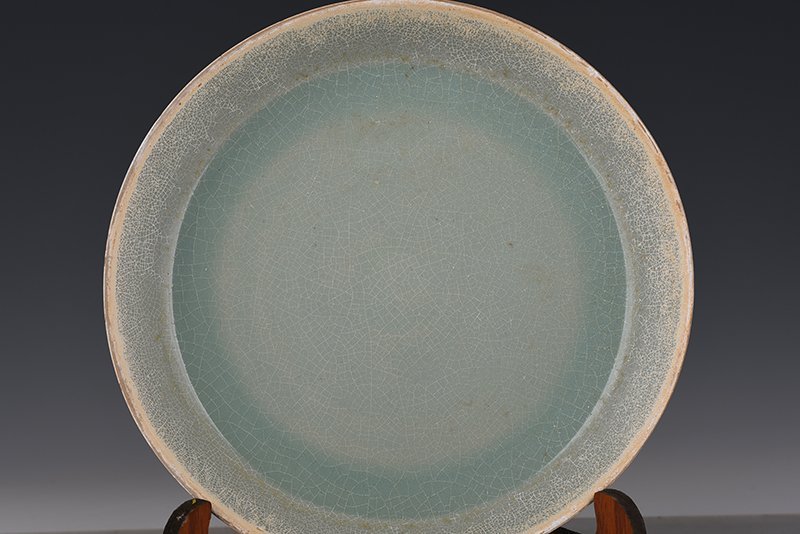 Song Dynasty Ru kiln azure glaze large plate