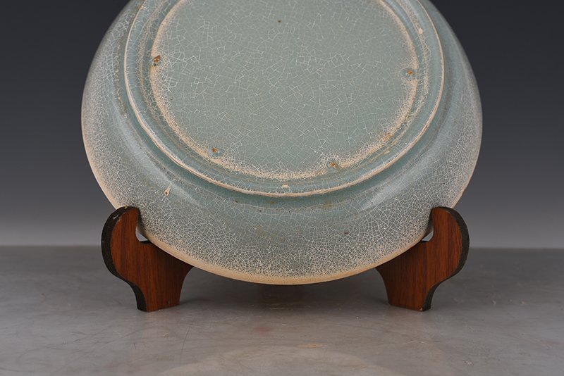 Song Dynasty Ru kiln azure glaze large plate