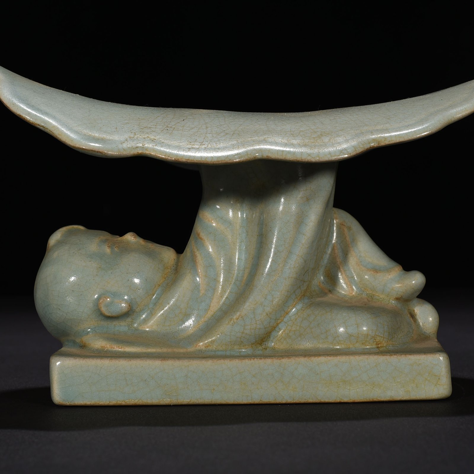 Song Dynasty Ru kiln azure glaze baby pillow doll pillow