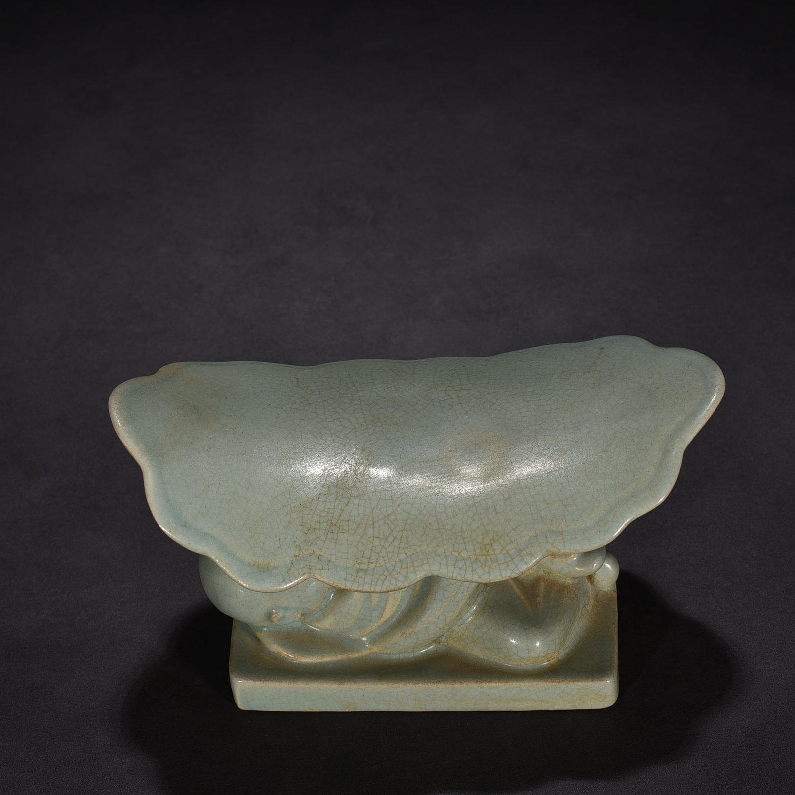 Song Dynasty Ru kiln azure glaze baby pillow doll pillow