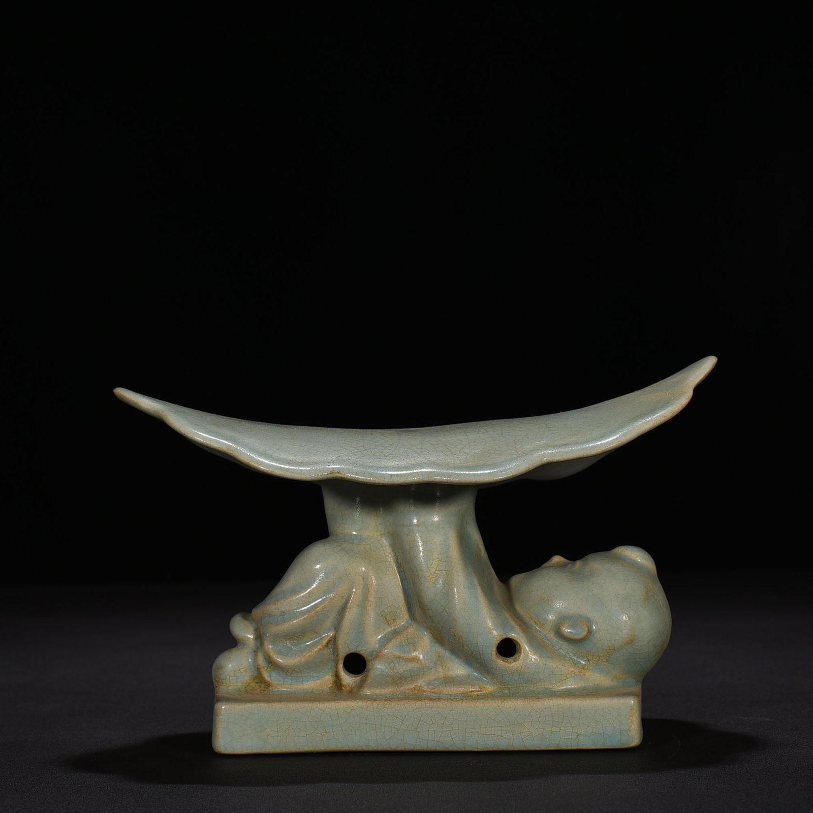 Song Dynasty Ru kiln azure glaze baby pillow doll pillow