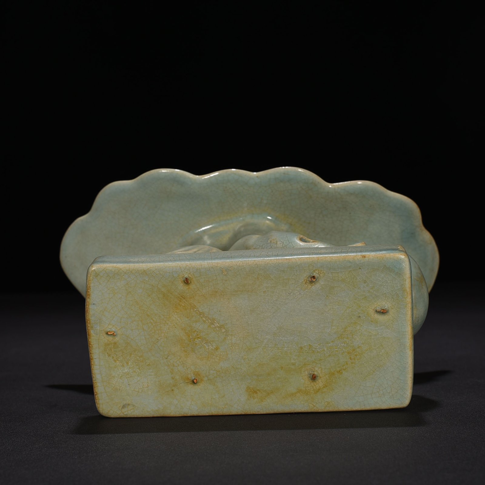 Song Dynasty Ru kiln azure glaze baby pillow doll pillow