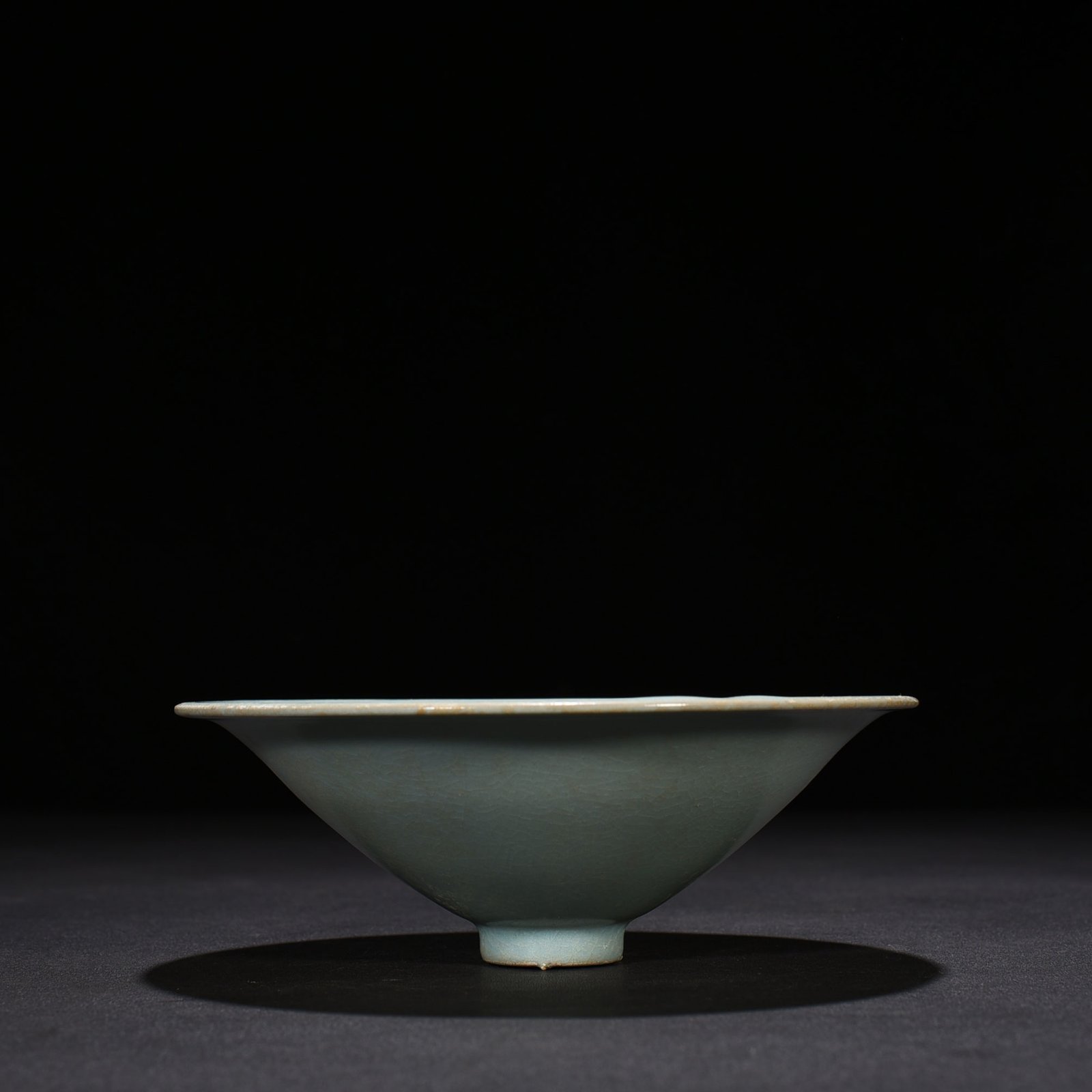 Song Dynasty Ru Kiln azure glaze bamboo hat bowl