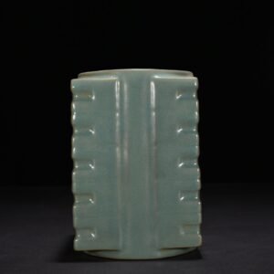 Song Dynasty Ru kiln azure glaze Cong style vase