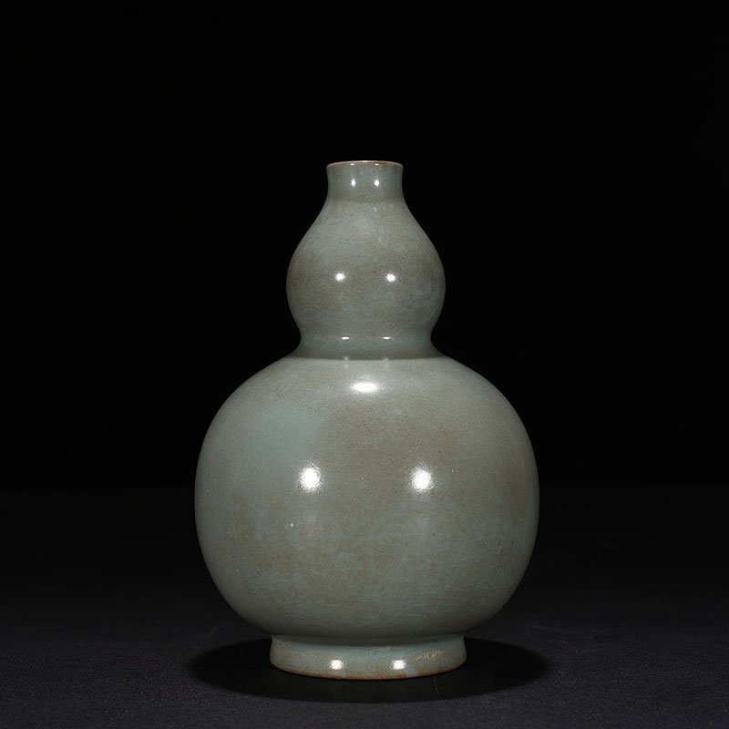 Song Dynasty Ru kiln azure glaze gourd vase
