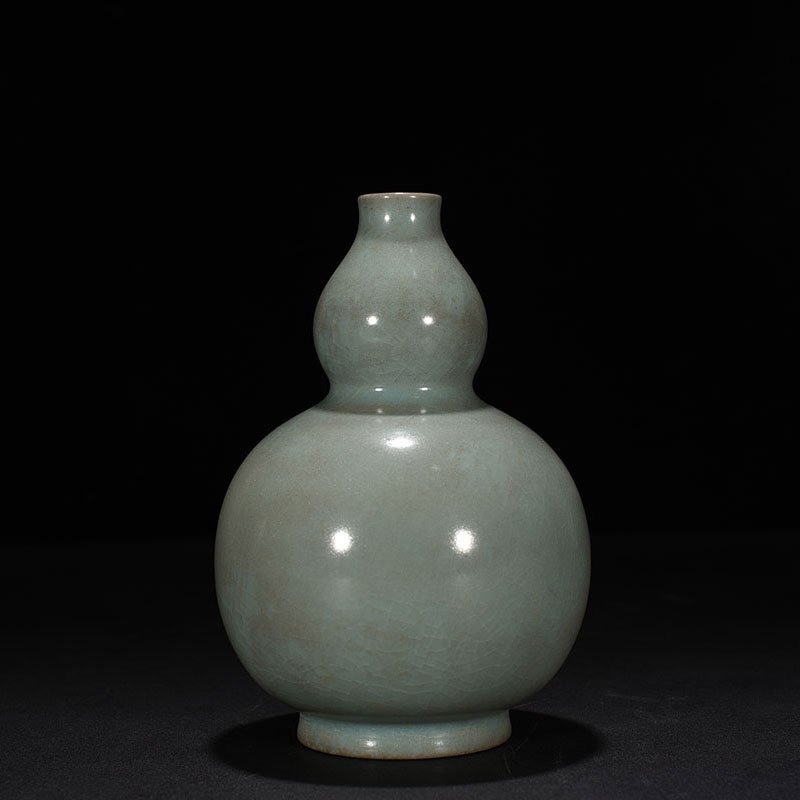 Song Dynasty Ru kiln azure glaze gourd vase